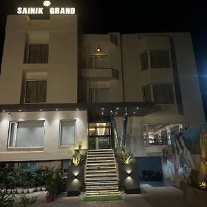 *** Hotel Sainik Grand India